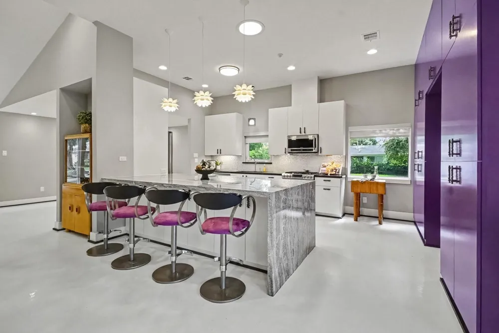 5603 Grape Street Houston, TX 77096