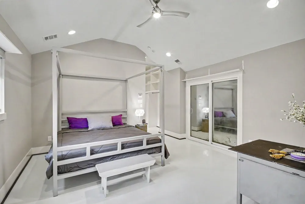 5603 Grape Street Houston, TX 77096