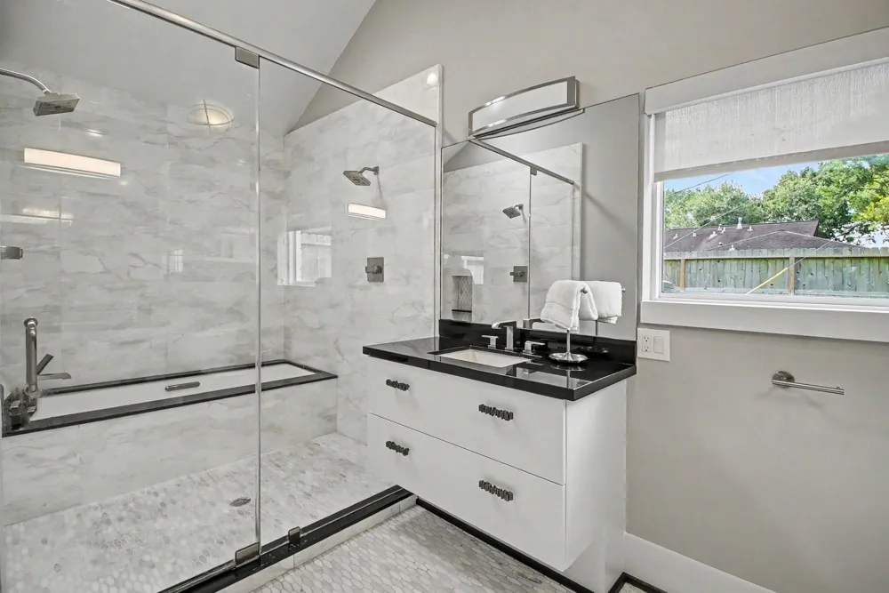 5603 Grape Street Houston, TX 77096
