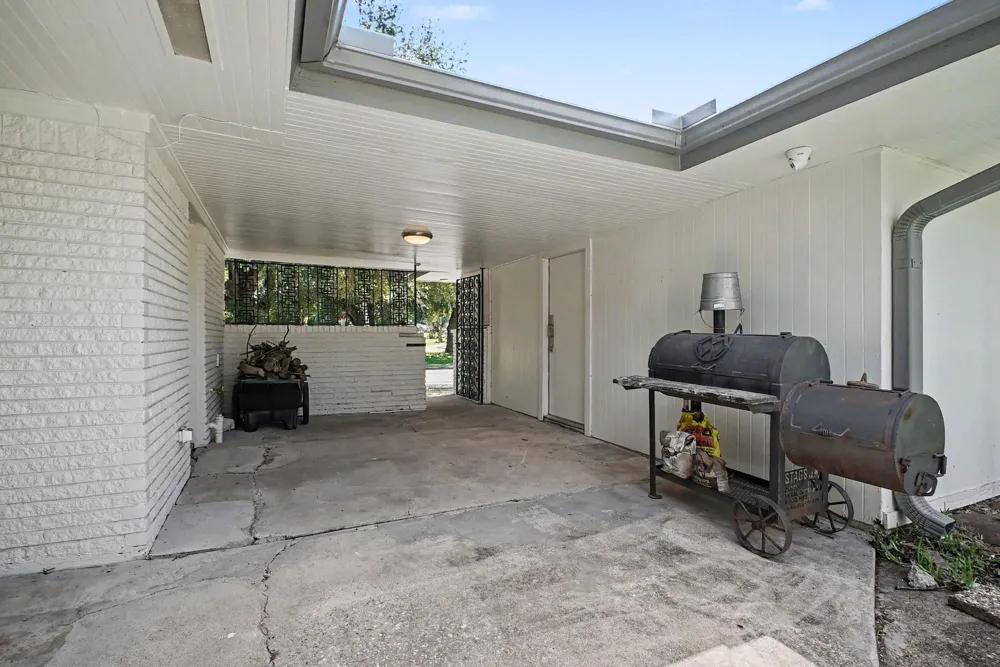 5603 Grape Street Houston, TX 77096