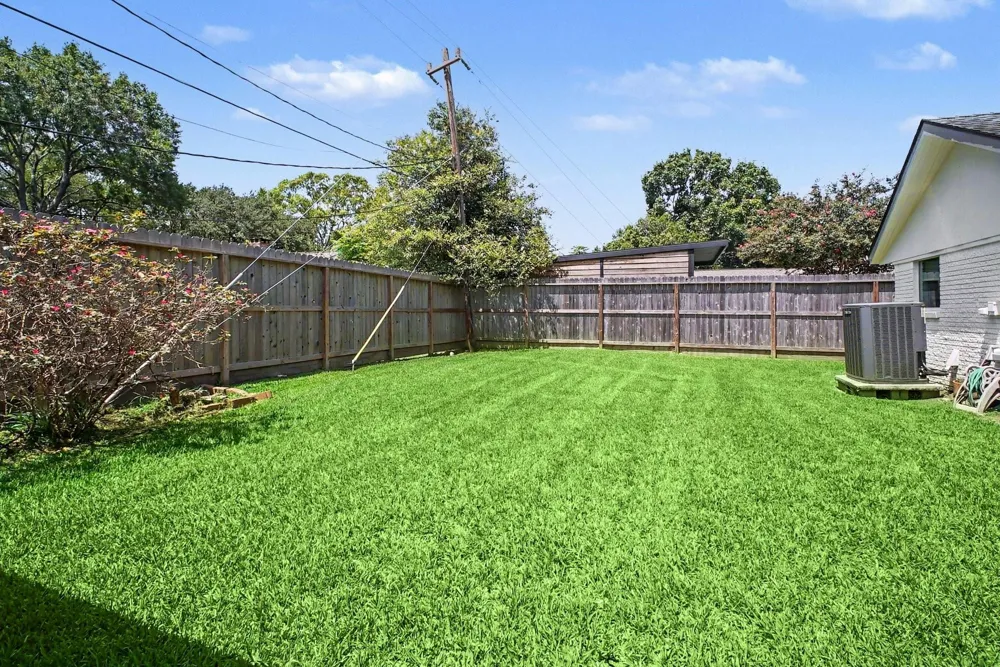 5603 Grape Street Houston, TX 77096