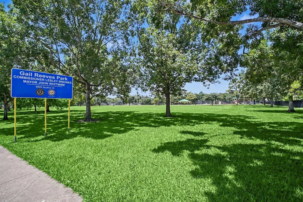 5603 Grape Street Houston, TX 77096