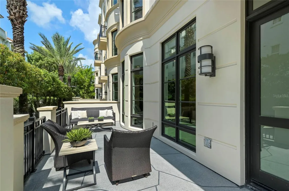 125 S INTERLACHEN AVENUE #1 Winter Park, FL 32789