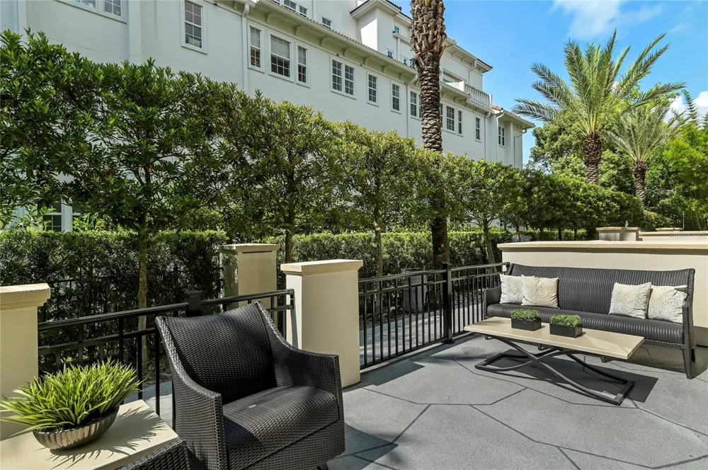 125 S INTERLACHEN AVENUE #1 Winter Park, FL 32789