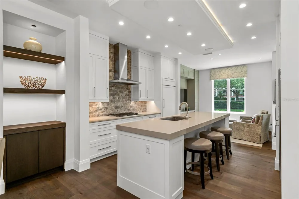 125 S INTERLACHEN AVENUE #1 Winter Park, FL 32789