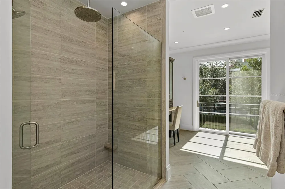 125 S INTERLACHEN AVENUE #1 Winter Park, FL 32789