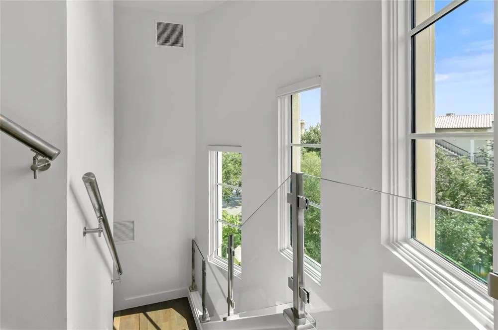 125 S INTERLACHEN AVENUE #1 Winter Park, FL 32789