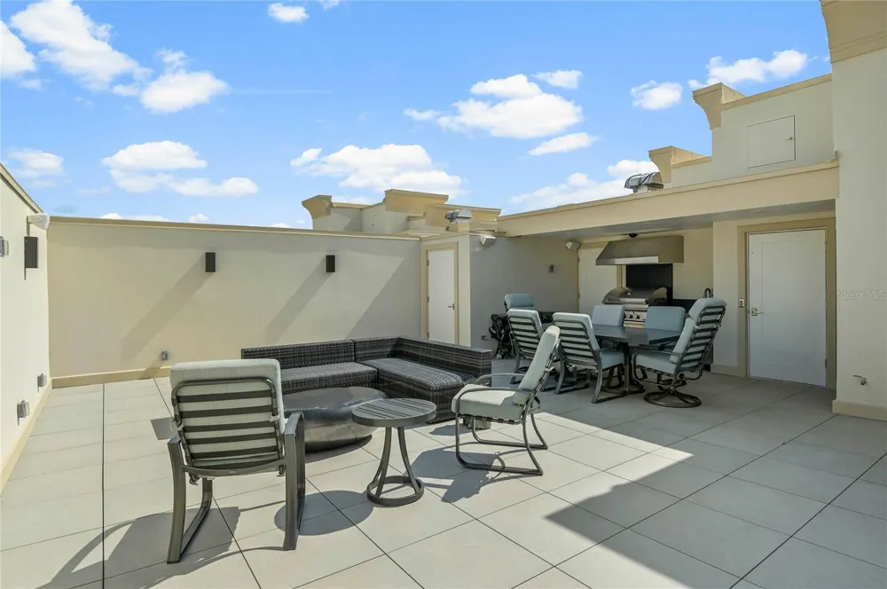 125 S INTERLACHEN AVENUE #1 Winter Park, FL 32789