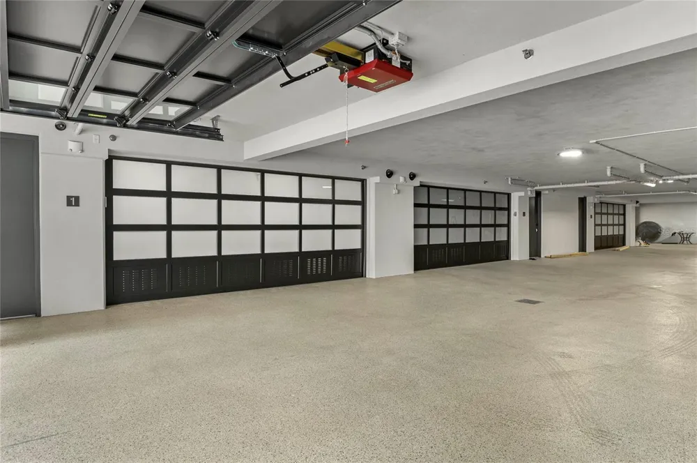 125 S INTERLACHEN AVENUE #1 Winter Park, FL 32789