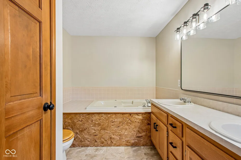 7332 Yorkshire Boulevard Indianapolis, IN 46229