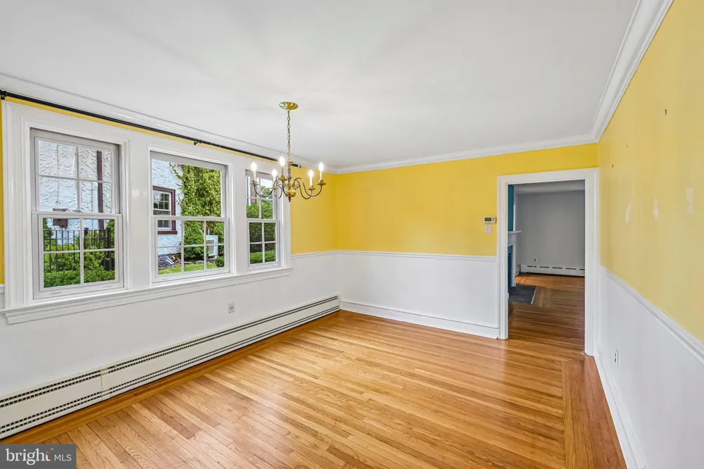 12 WINDSOR CIRCLE Springfield, PA 19064