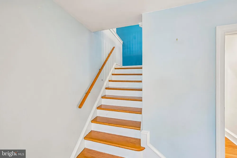 12 WINDSOR CIRCLE Springfield, PA 19064