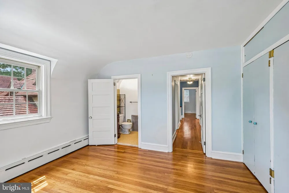 12 WINDSOR CIRCLE Springfield, PA 19064