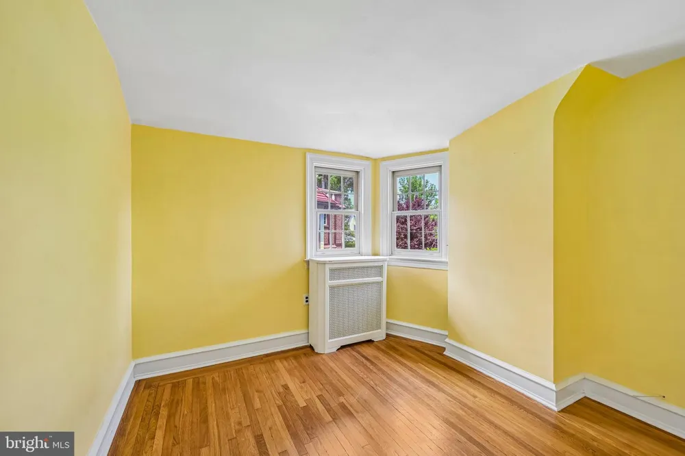 12 WINDSOR CIRCLE Springfield, PA 19064