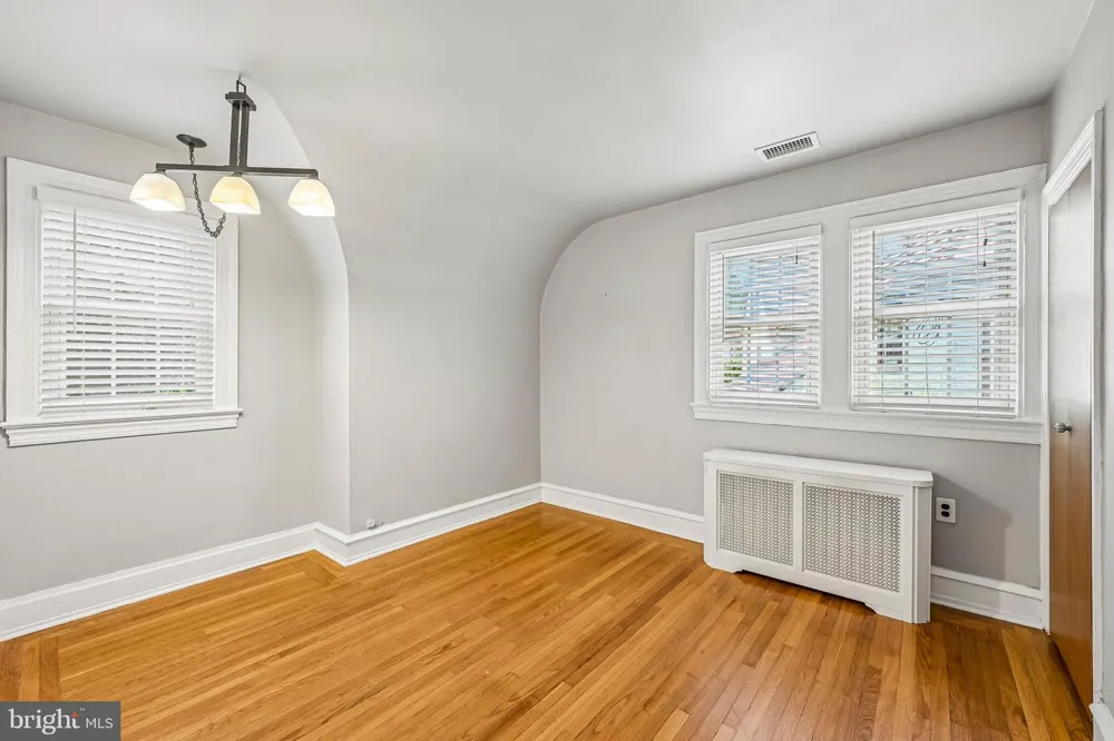12 WINDSOR CIRCLE Springfield, PA 19064