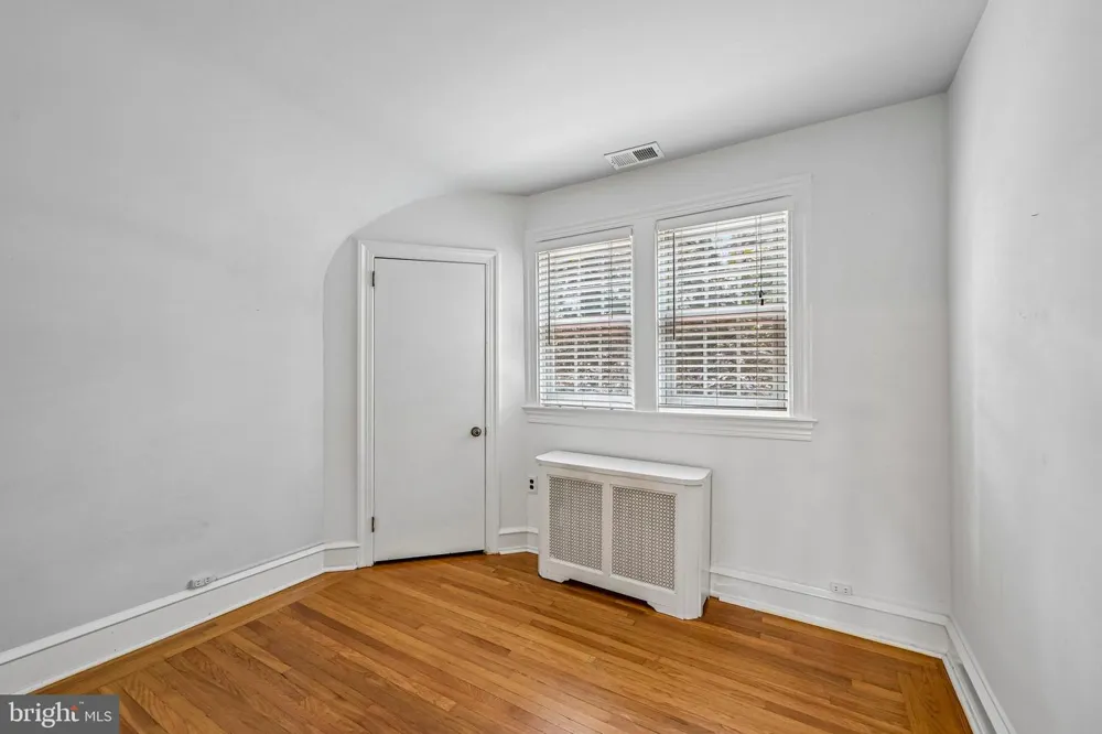 12 WINDSOR CIRCLE Springfield, PA 19064