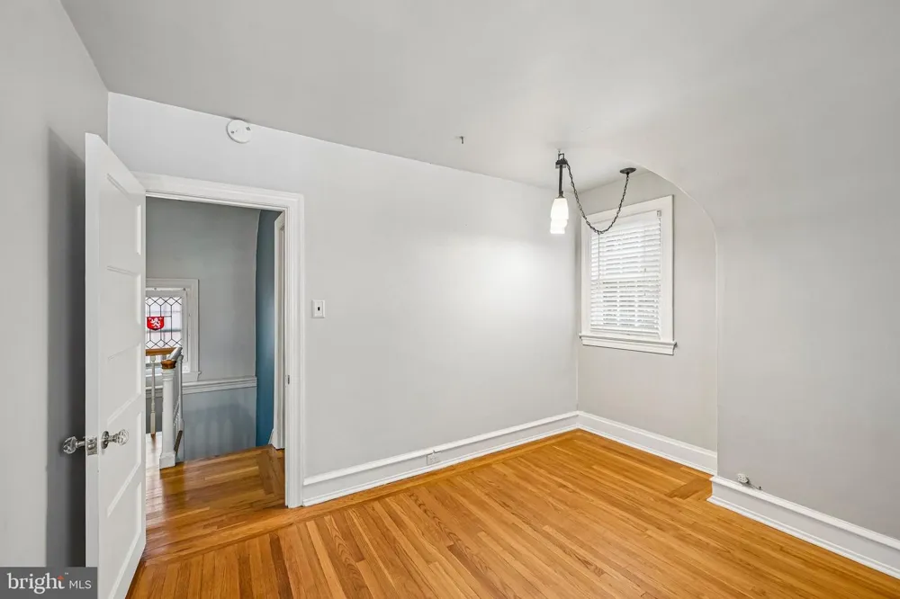 12 WINDSOR CIRCLE Springfield, PA 19064