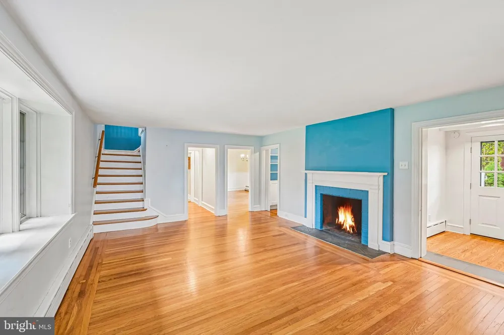 12 WINDSOR CIRCLE Springfield, PA 19064