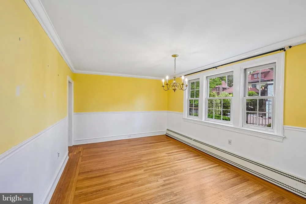 12 WINDSOR CIRCLE Springfield, PA 19064