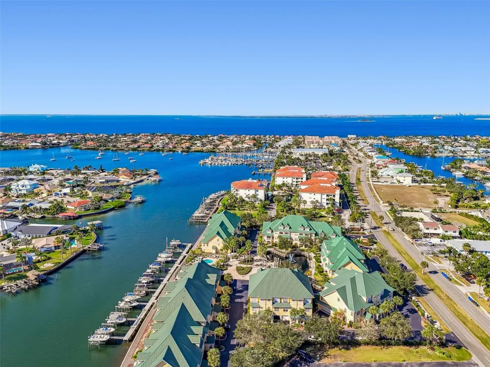 6331 SUNSET BAY CIRCLE Apollo Beach, FL 33572