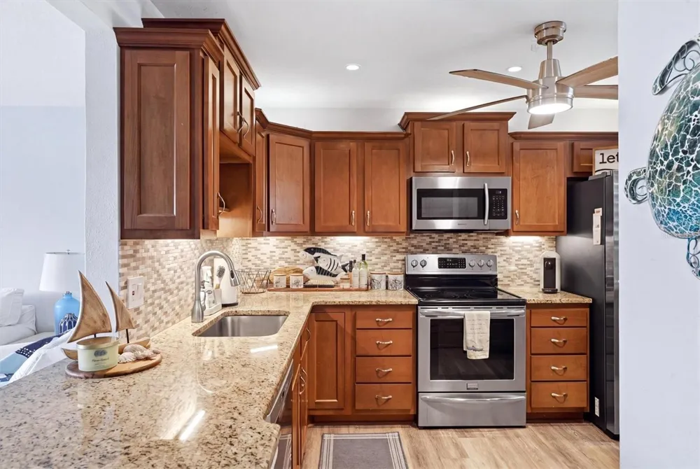 4040 IRONWOOD CIRCLE #304F Bradenton, FL 34209