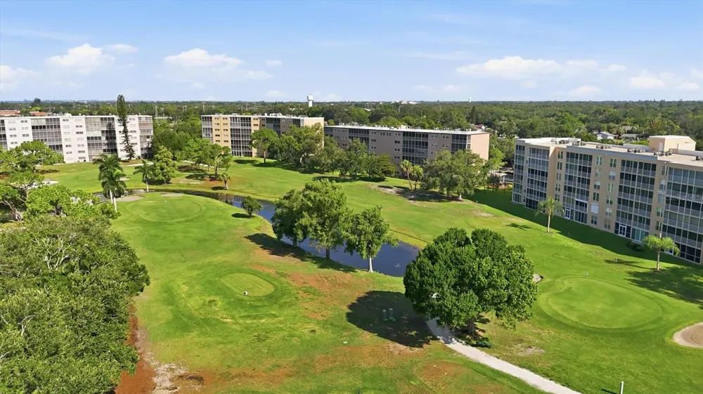 4040 IRONWOOD CIRCLE #304F Bradenton, FL 34209