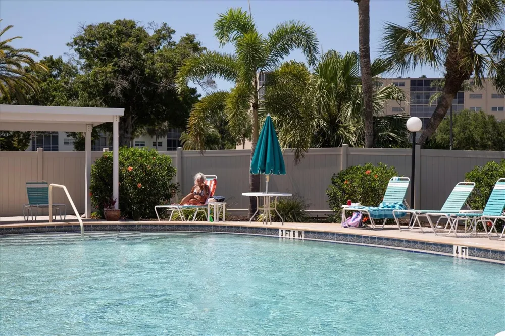 4040 IRONWOOD CIRCLE #304F Bradenton, FL 34209
