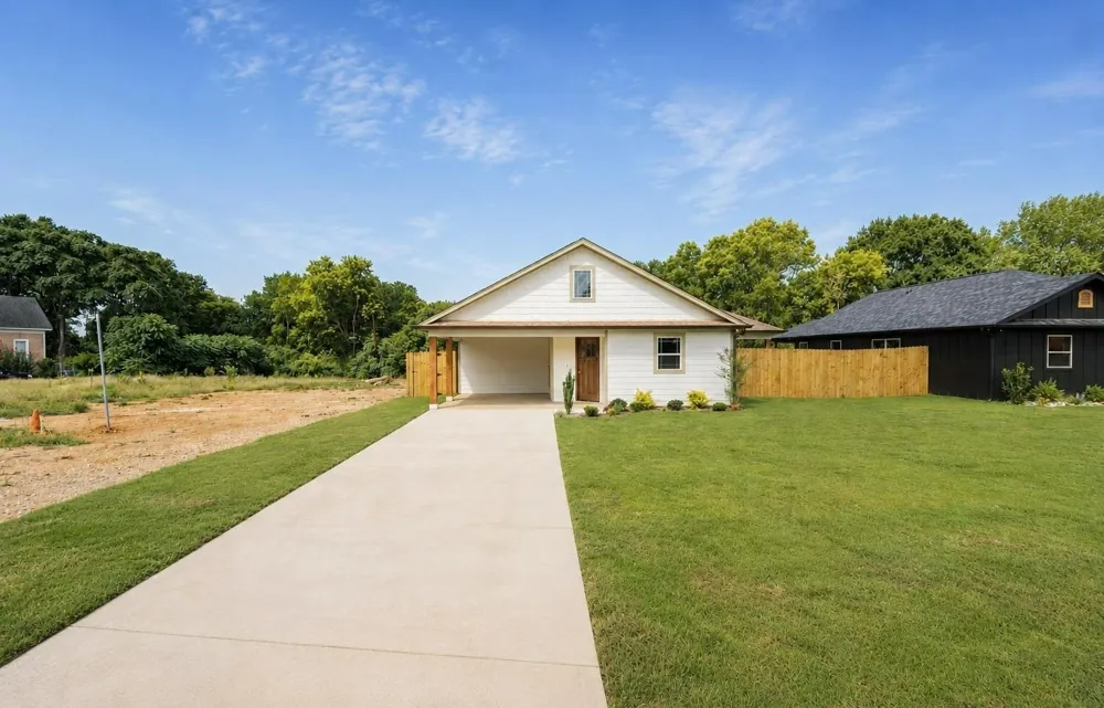 425 S Bonner Street Jacksonville, TX 75766