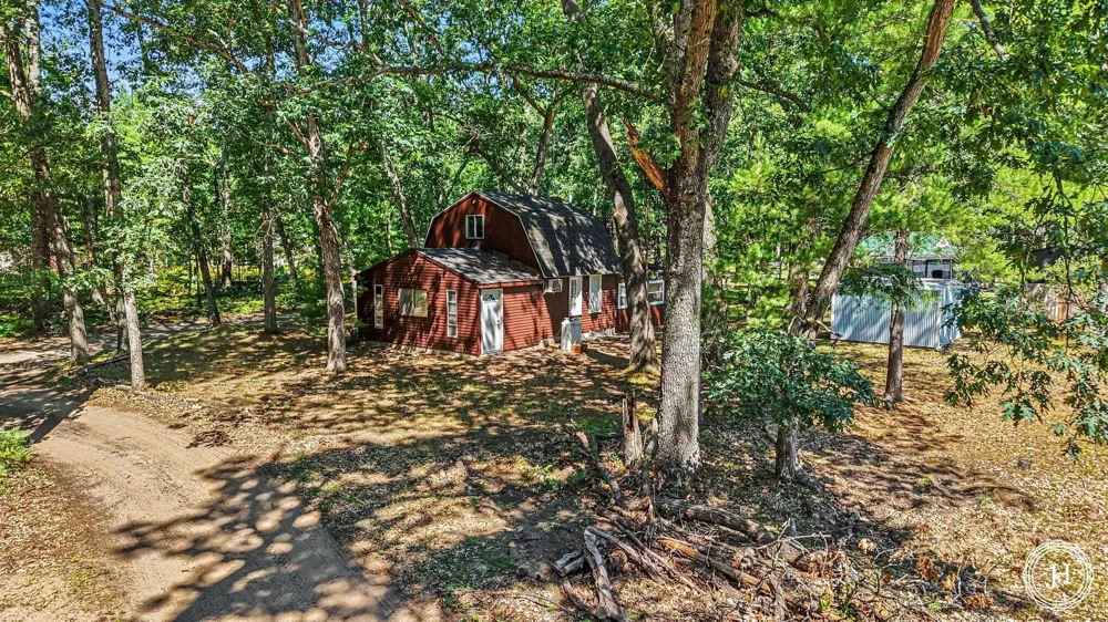 8260 W Horizon Drive Baldwin, MI 49304