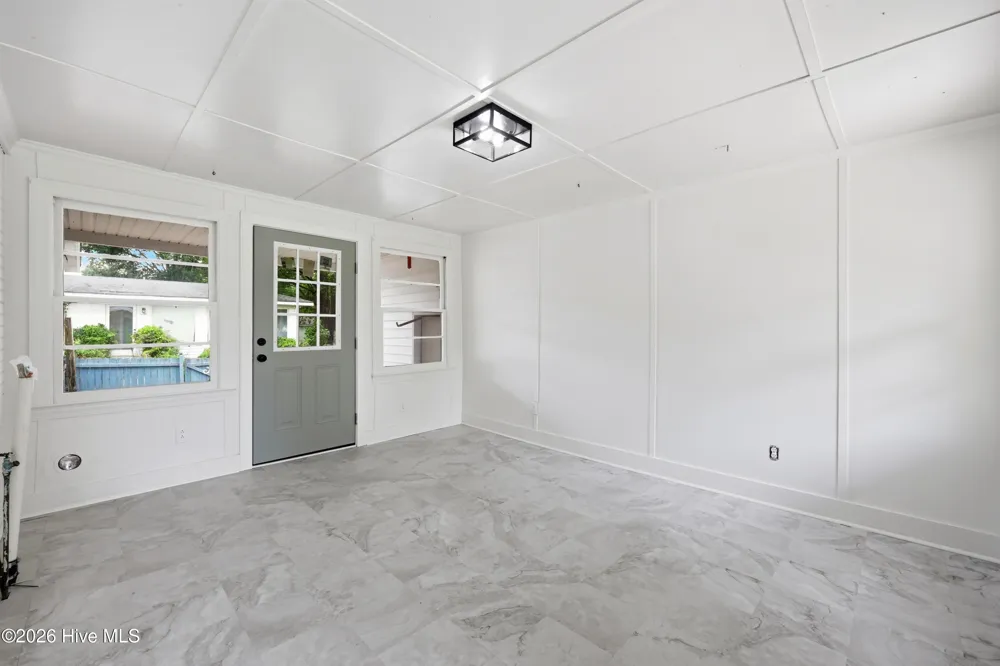 3222 North Contentnea Street Farmville, NC 27828