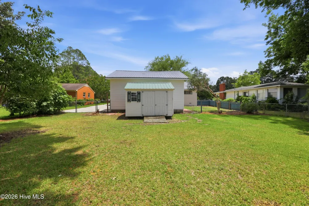 3222 North Contentnea Street Farmville, NC 27828