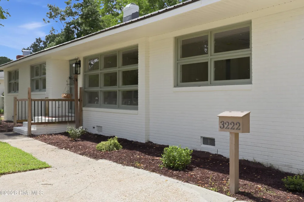 3222 North Contentnea Street Farmville, NC 27828
