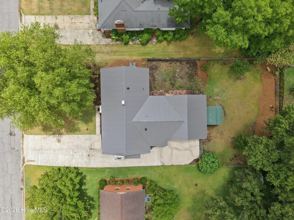 3222 North Contentnea Street Farmville, NC 27828