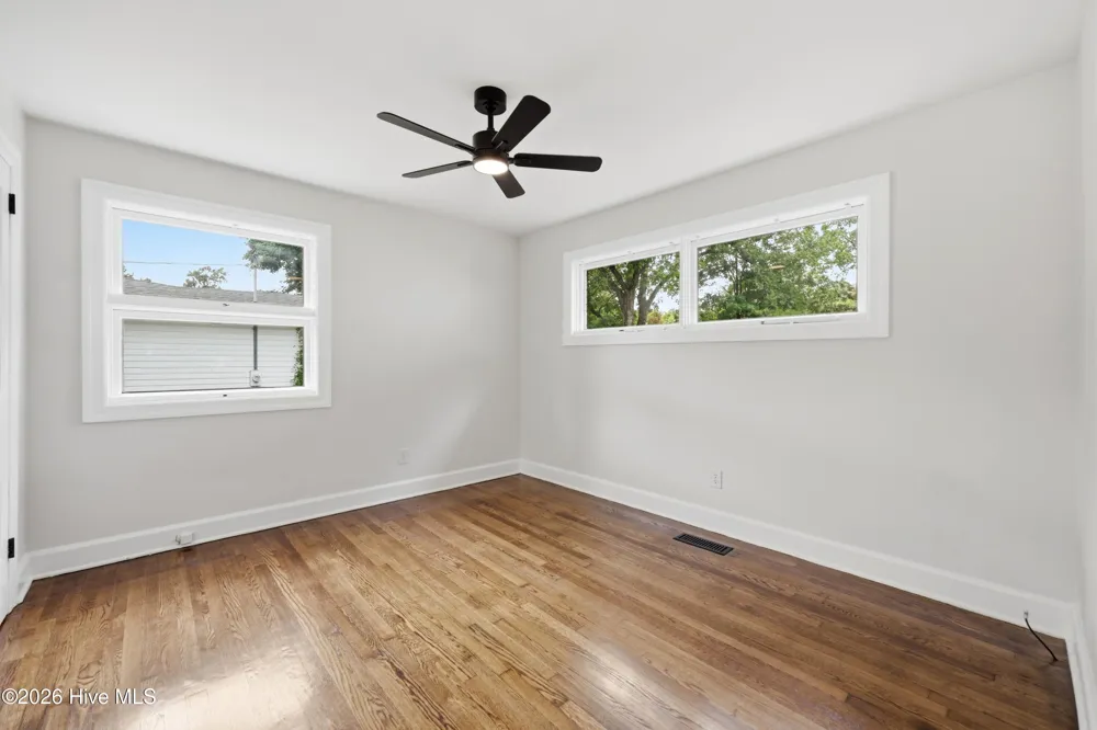 3222 North Contentnea Street Farmville, NC 27828