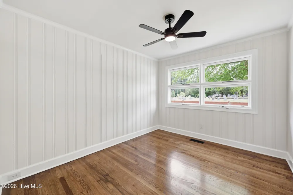 3222 North Contentnea Street Farmville, NC 27828