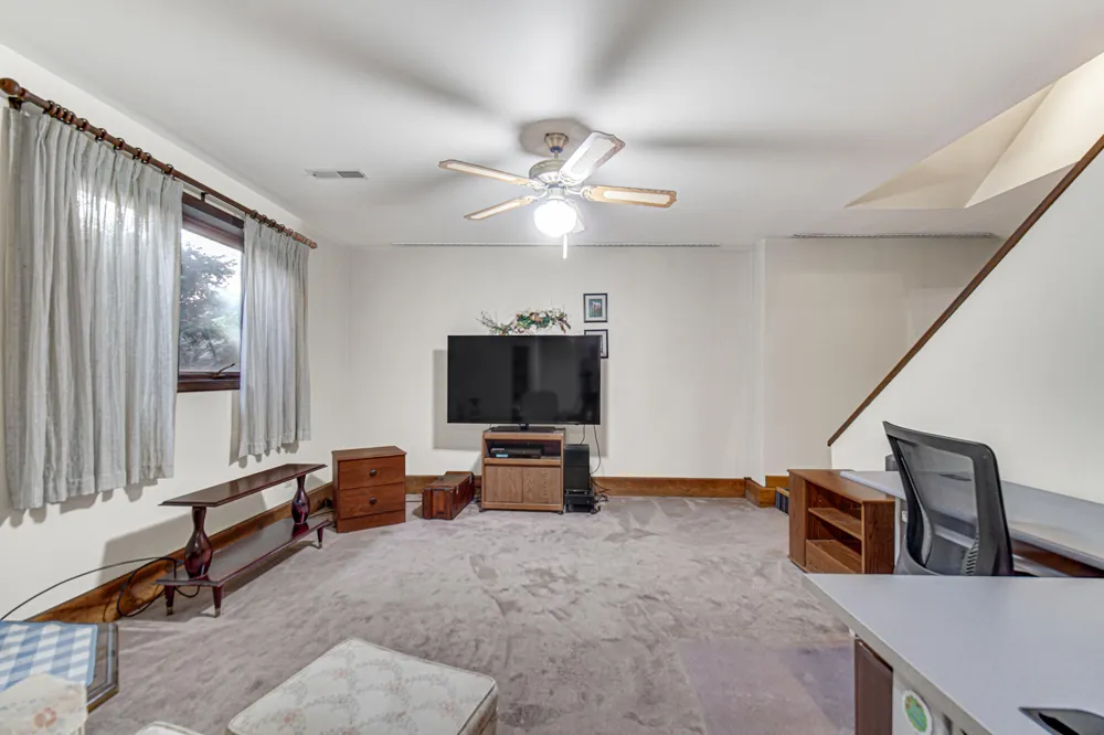 7888 W Applewood Drive La Porte, IN 46350
