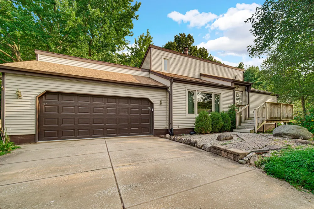 7888 W Applewood Drive La Porte, IN 46350