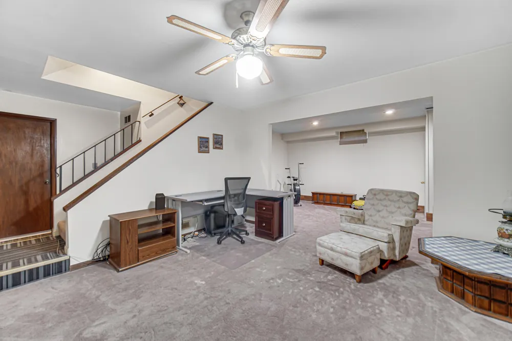 7888 W Applewood Drive La Porte, IN 46350