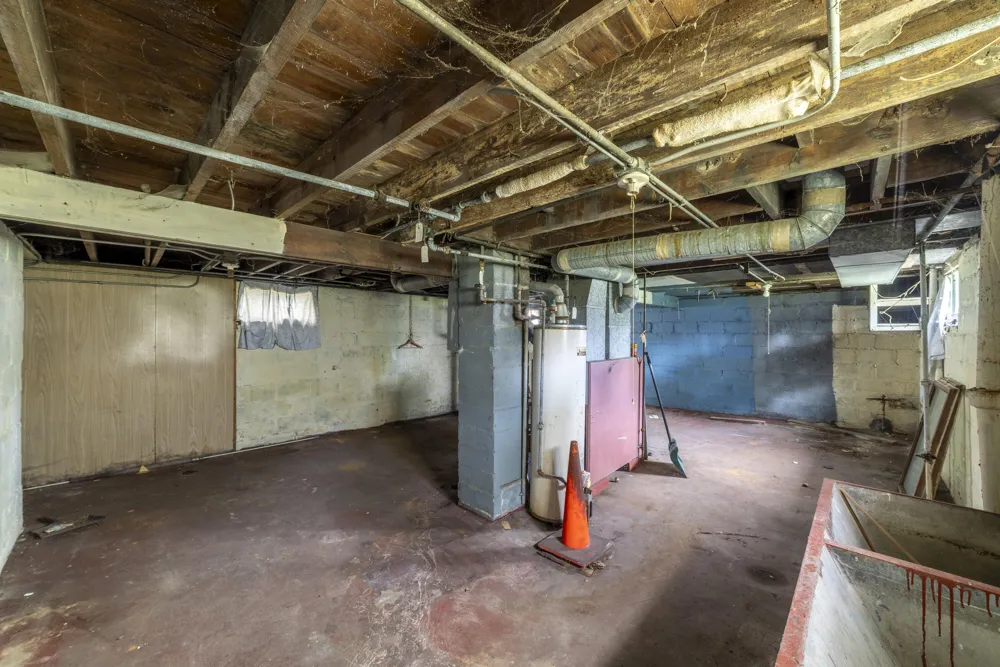 4747 Drummond Street East Chicago, IN 46312