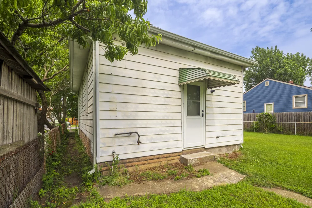 4747 Drummond Street East Chicago, IN 46312