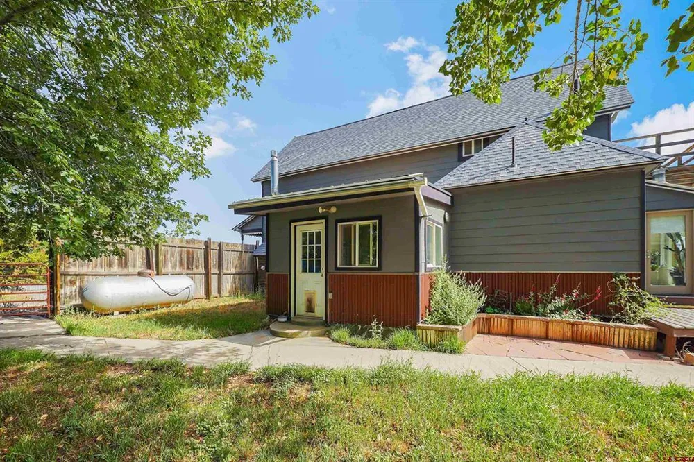 23 CR 222 Durango, CO 81303