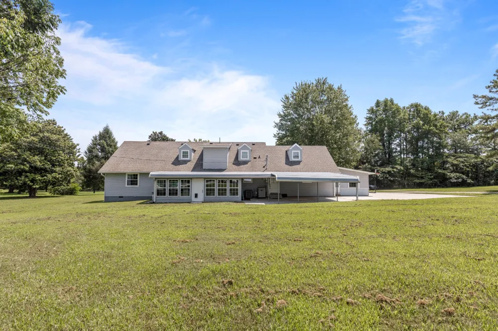70 Cottage Lane Chickamauga, GA 30707