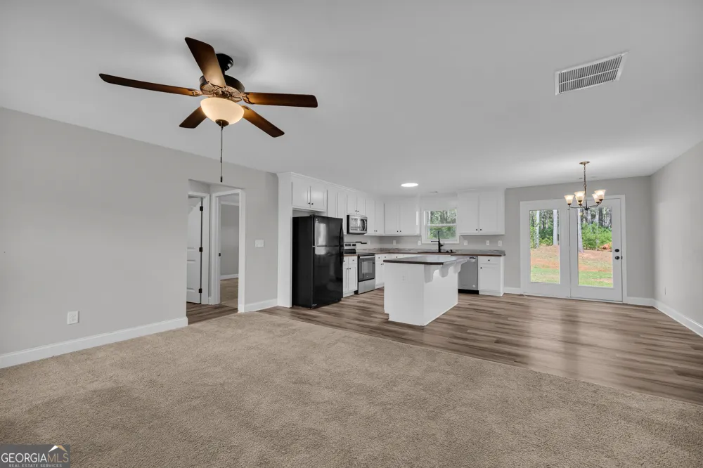2832 Mount Hebron RD Hartwell, GA 30643