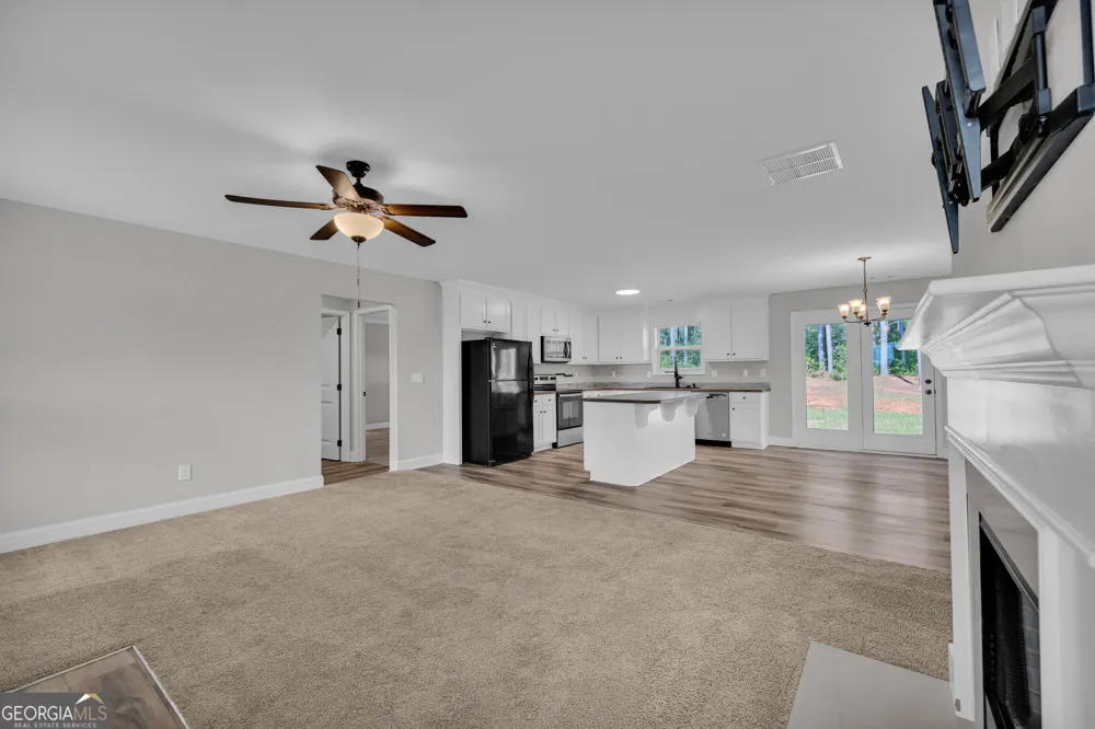2832 Mount Hebron RD Hartwell, GA 30643