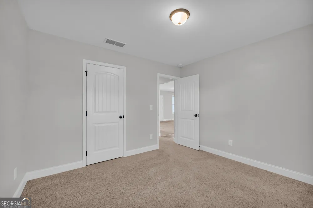 2832 Mount Hebron RD Hartwell, GA 30643