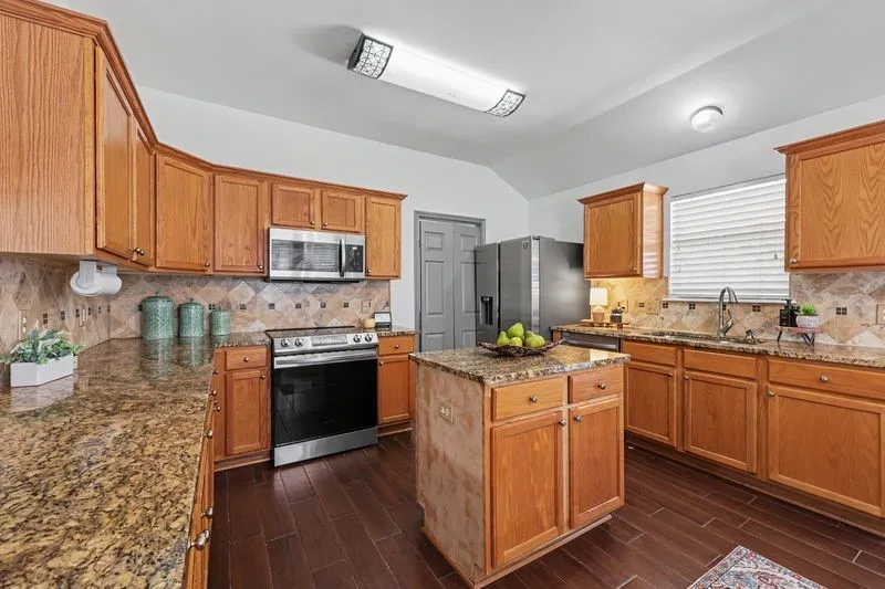 1126 Cupertino Street Portland, TX 78374