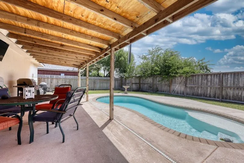 1126 Cupertino Street Portland, TX 78374