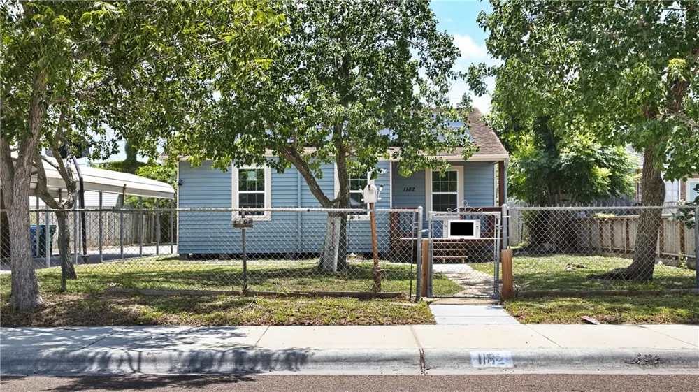 1182 Florida Avenue Corpus Christi, TX 78404