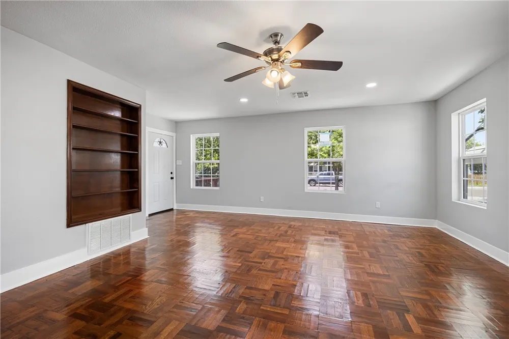 1182 Florida Avenue Corpus Christi, TX 78404