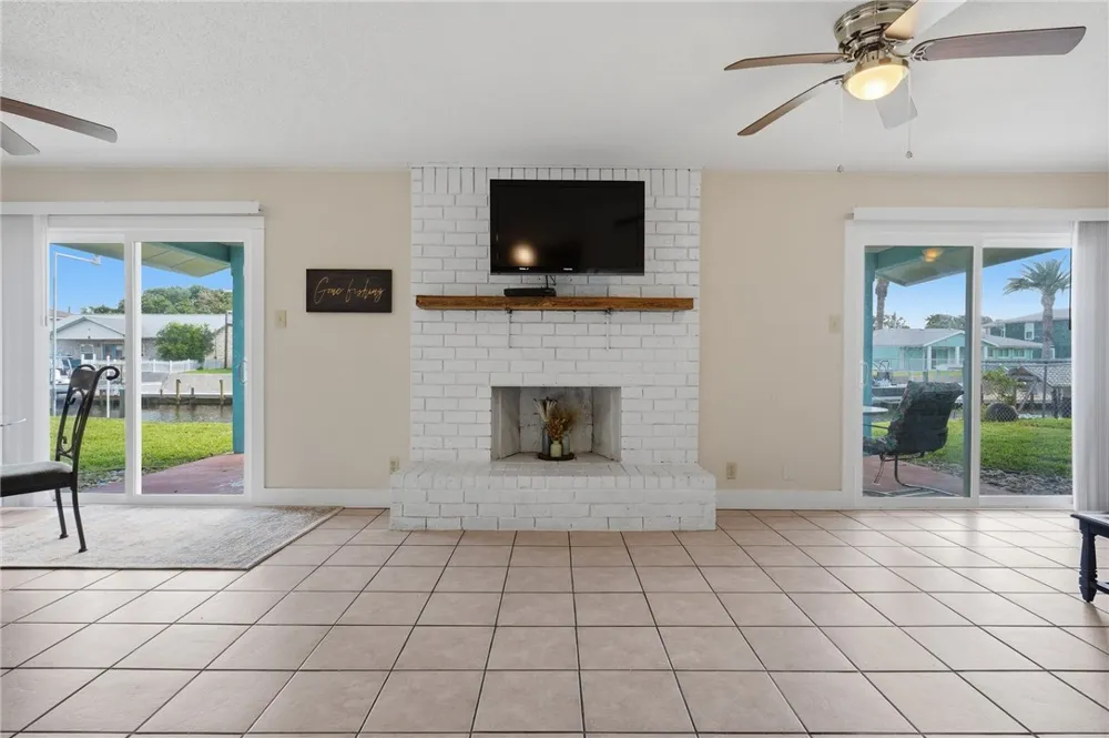 128 Palm Drive Rockport, TX 78382